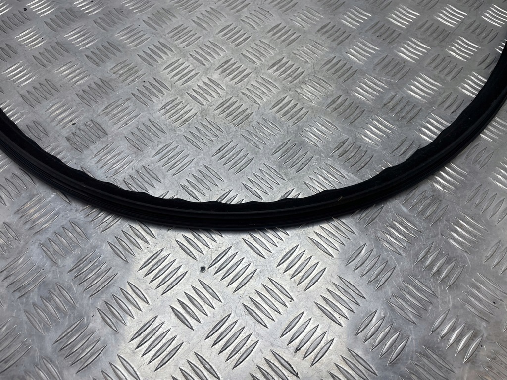 фото №8, Mini r55 r57 r59 прокладка молдинг стекло правая перед 7146090