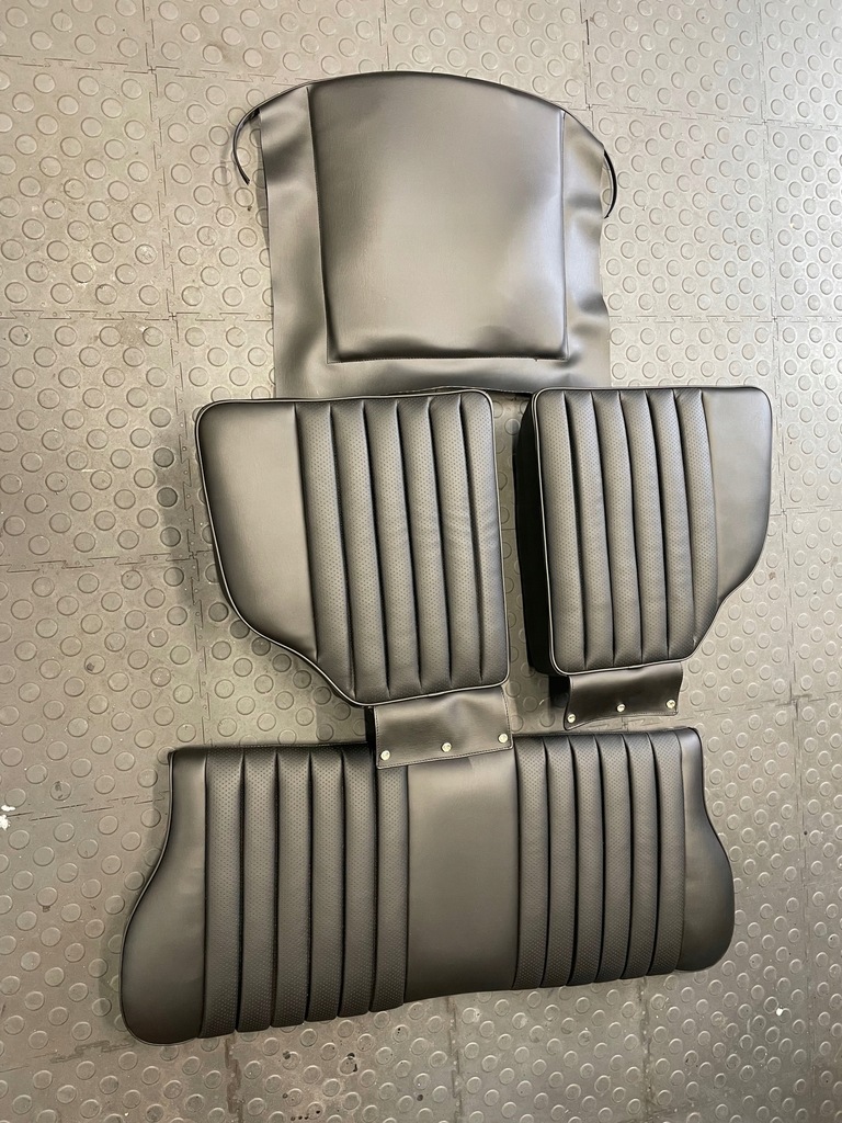 фото №1, Заднее сиденье задняя mercedes r107 czarna