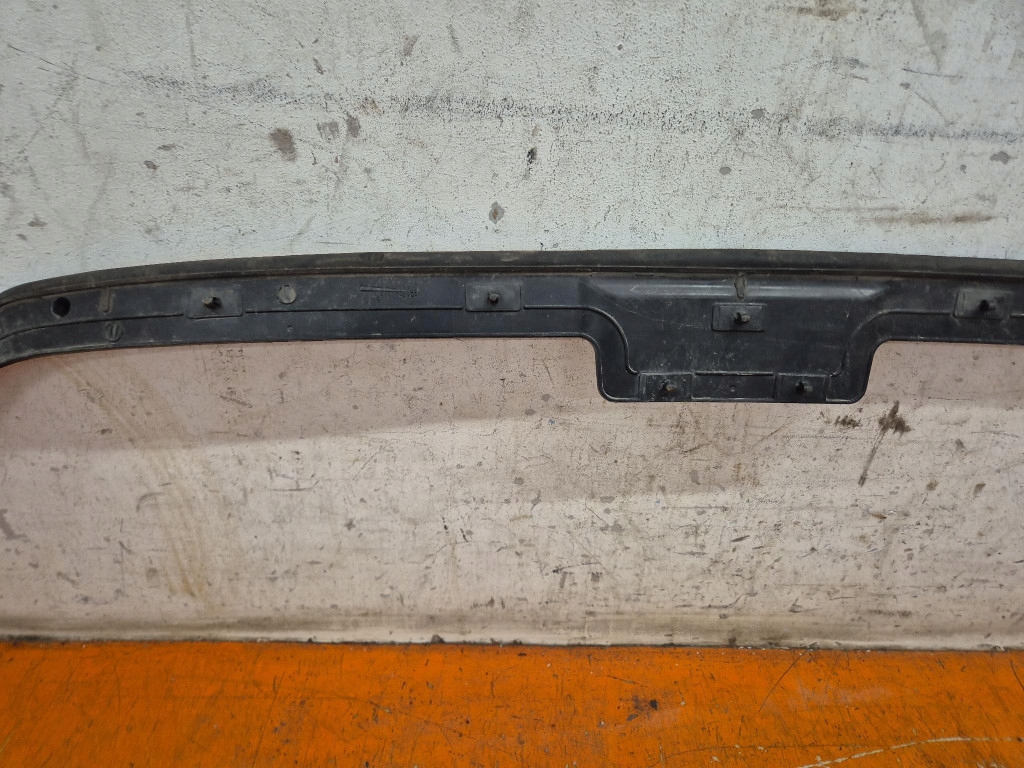 Audi q7 18- suv прокладка накладка капот 4m0823126 с Разборки