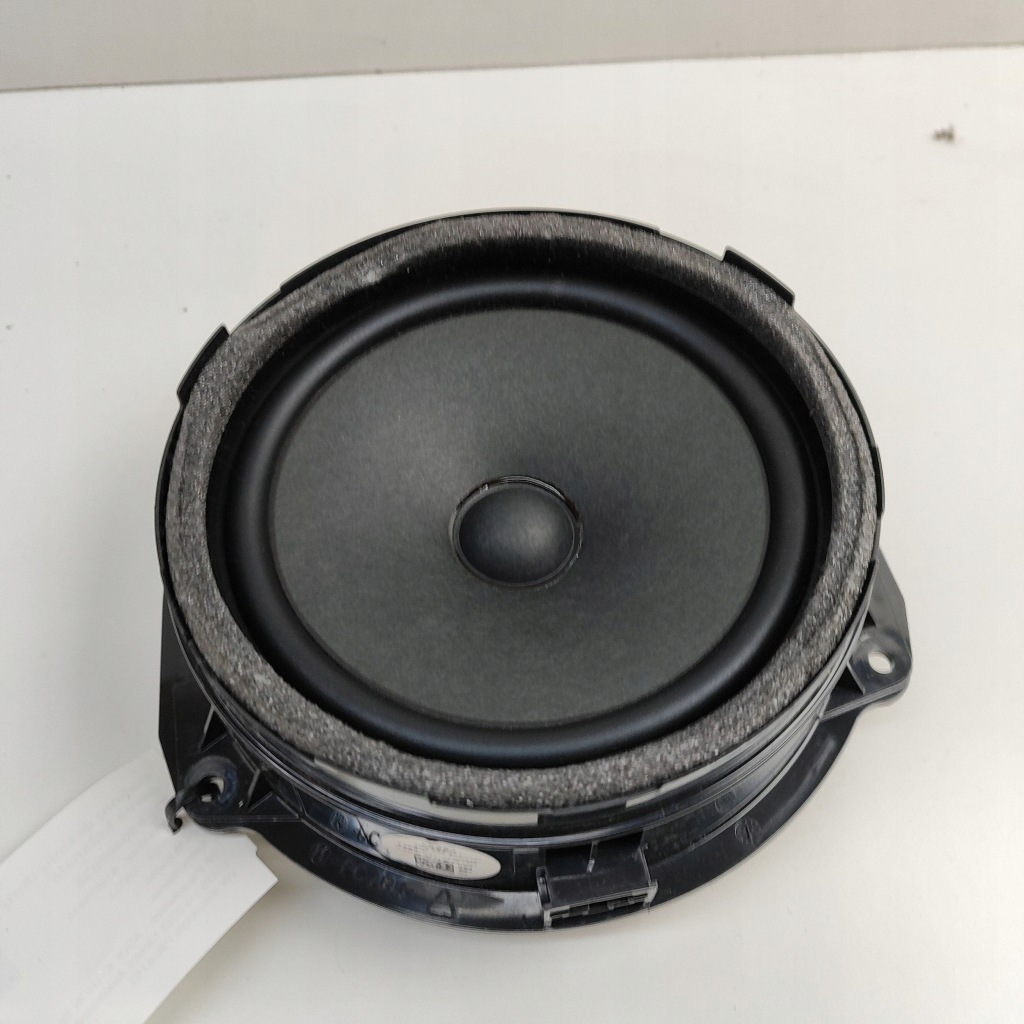 Купить Audi e-tron 2023 динамик дверь задних