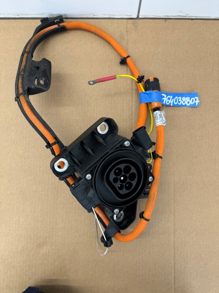 фото №1, Bmw g20 g21 hybrid роз'єм заряджання