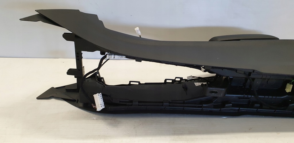 фото №15, Mercedes cla a117 w117 gla x156 w156 подлокотник туннель средний 13-19r