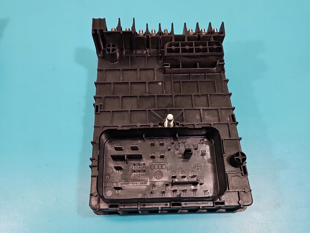 фото №7, Коробка предохранителей vw passat b7 3c0937125a