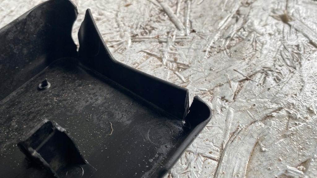 фото №11, Toyota c-hr 16-19 подкладка номерного знака регистрационный