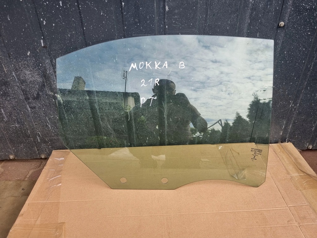 фото №1, Стекло боковая правый задняя mokka b