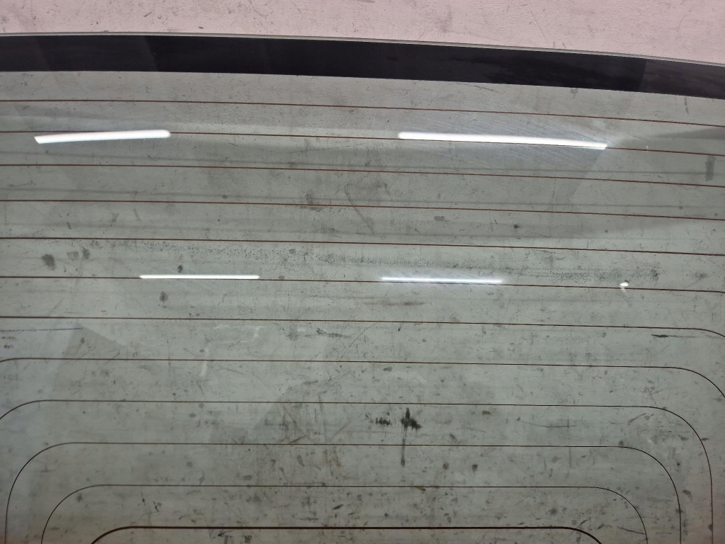 Peugeot 107 05-08 hb 5d скло задня задній в Україні