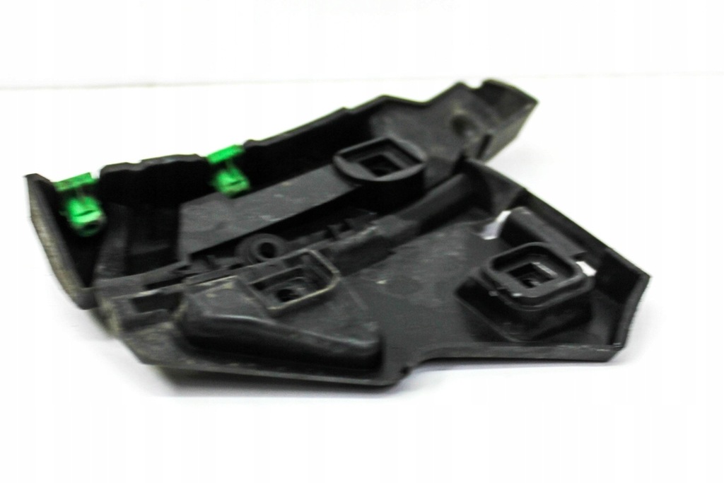 фото №8, Лівий напрямна передній бампера volvo c30 31214884 2.0l дизель 100kw 2010