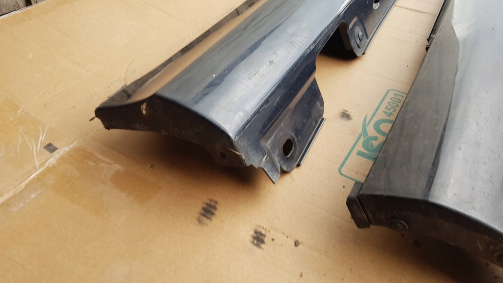 фото №11, Mercedes w203 молдинг порог левая правая kombi 197