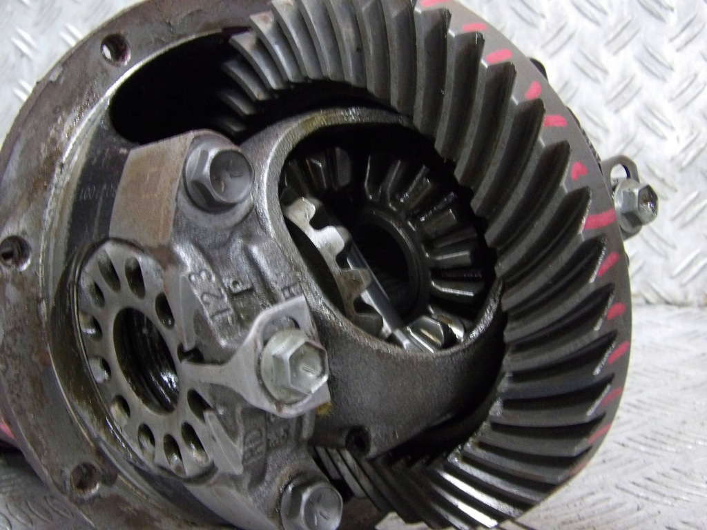 Suzuki jimny 1.3 мост перед 4.30 с Разборки