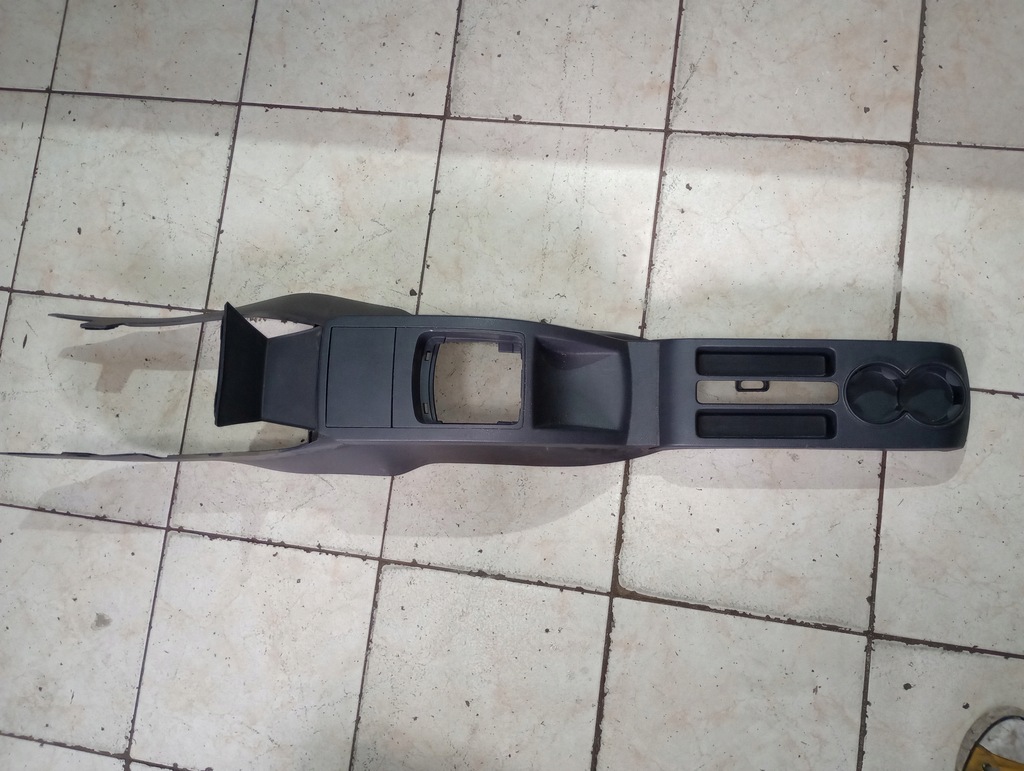 фото №1, Vw polo iv туннель средний