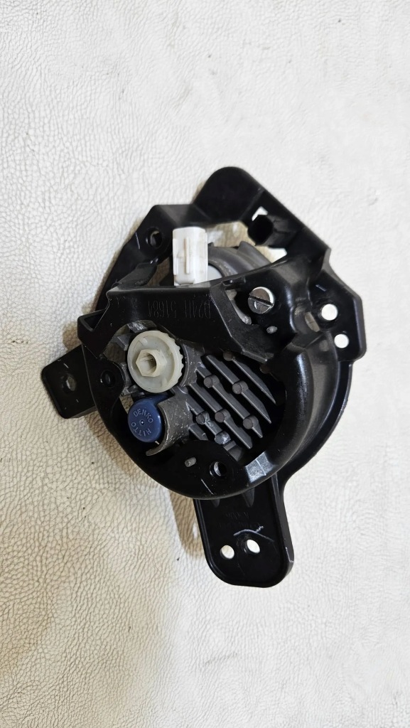 фото №3, Противотуманная фара led правый mazda cx3 d24h-51684