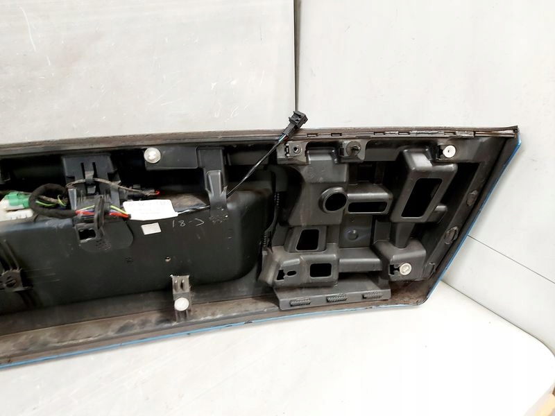 фото №11, C4 picasso i накладка крышки багажника задняя микровыключатель knyc 9682607977