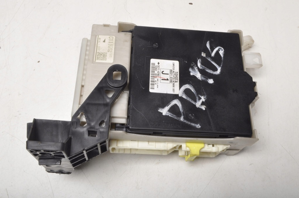 фото №1, Toyota prius iii коробка модуль bsi 89221-47280