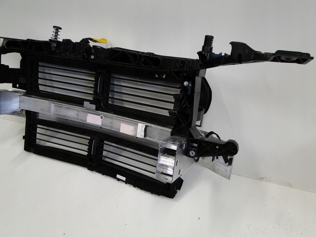 фото №11, Mercedes шторка жалюзи воздуховод воздуха нижняя 247 gla h247 glb x247