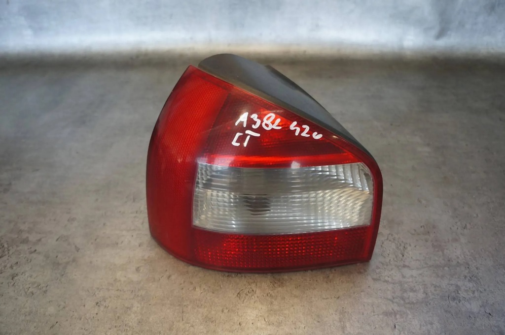 фото №1, Лампа ліва задня задня audi a3 8l lift хетчбек - 8l0945095b