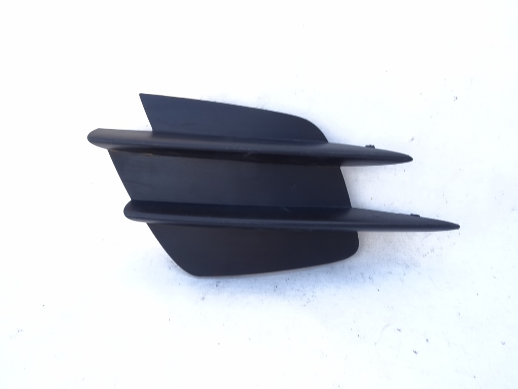 фото №1, Mercedes-benz оригинальный номер a2058857202 решётка бампера передний l