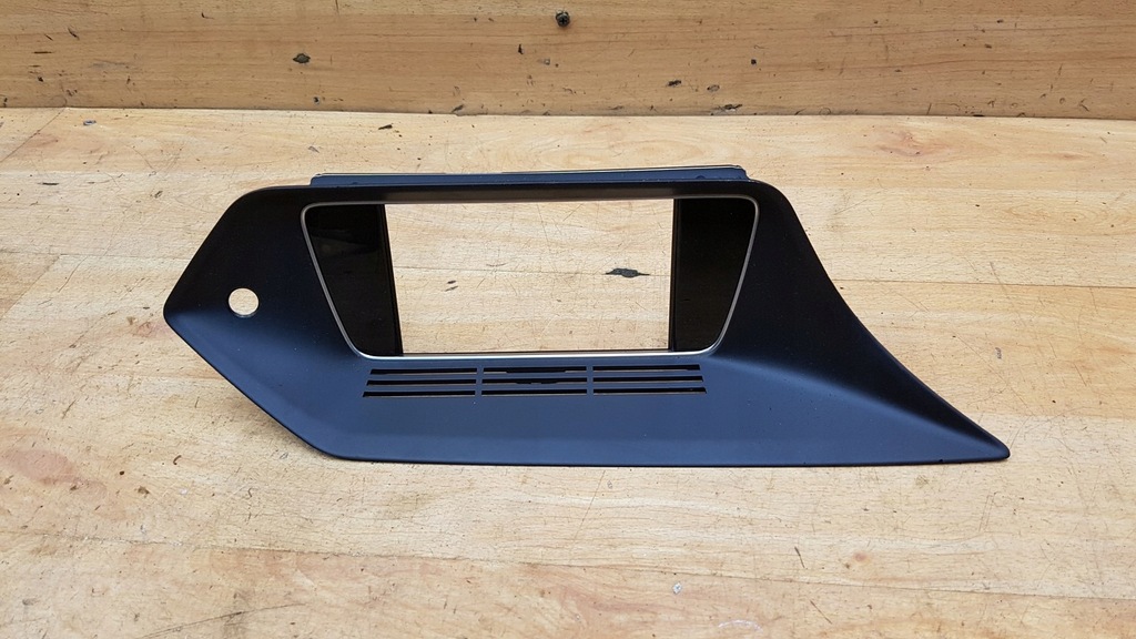 фото №1, Рамка защита дисплея mercedes w212