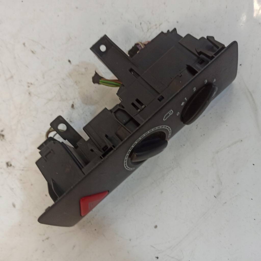 фото №14, Volkswagen transporter t5 панель керування повітропровід задня 7e0919158