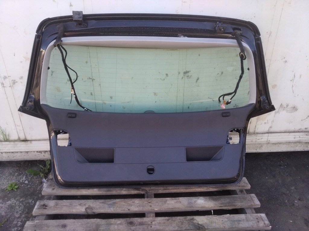 Кришка багажника багажника задні vw golf v hb 5d в Україні