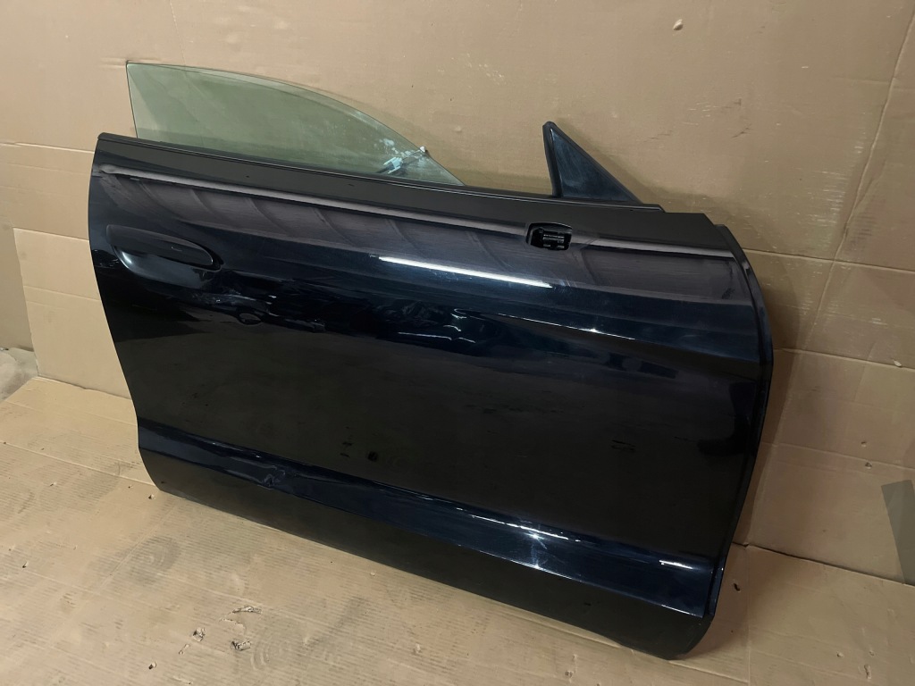 фото №3, Двері kpl. передні праве porche taycan 1