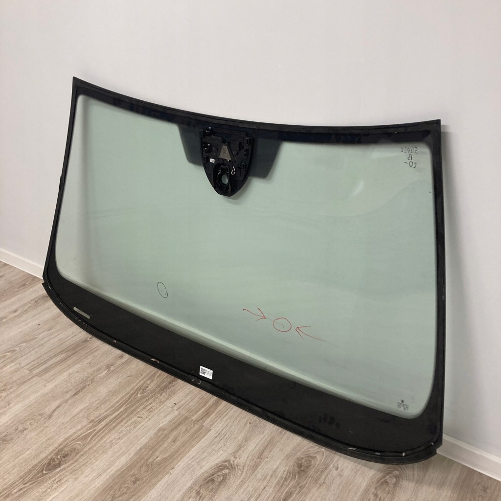 Skoda superb iii 2020 rok скло лобове оригінальна під  датчик 3v0845011ak Оригінал