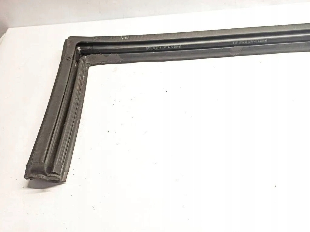 Прокладка крышки багажника mercedes-benz slk r171 dp11125 34311583 1.8l с Разборки