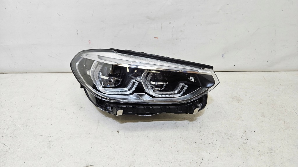 Купить Фара перед правый  bmw x3 g01 адаптивный led 8739654
