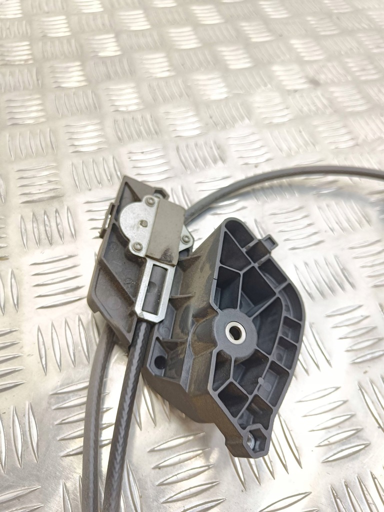 фото №8, Mercedes-benz e w211 2003 моторчик шторки безпеки скло задній