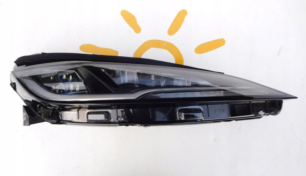 Tesla model 3 рестайлинг  highland фара передняя правый  ful led 2023r. хорошее состояние! Оригинал