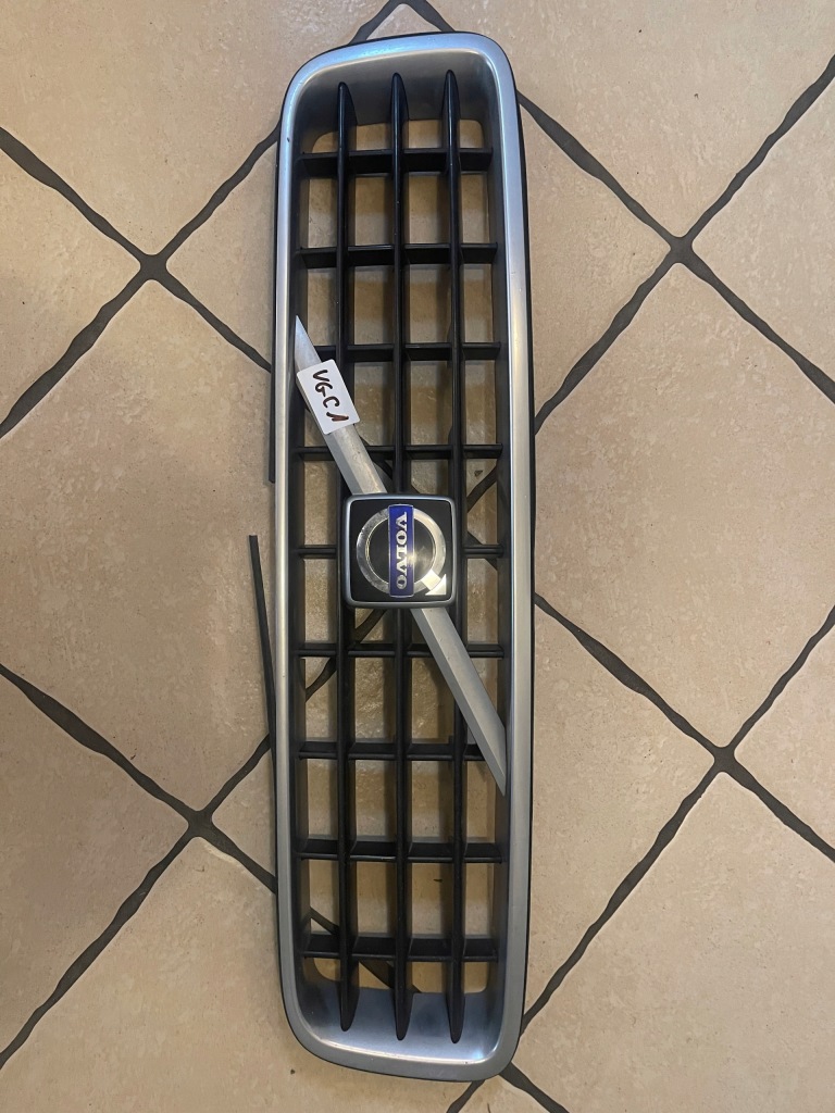 фото №1, Volvo xc90 i решётка радиатора решётка радиатора оригинал