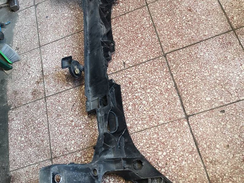 фото №5, Pas передний верхний renault clio iii 3