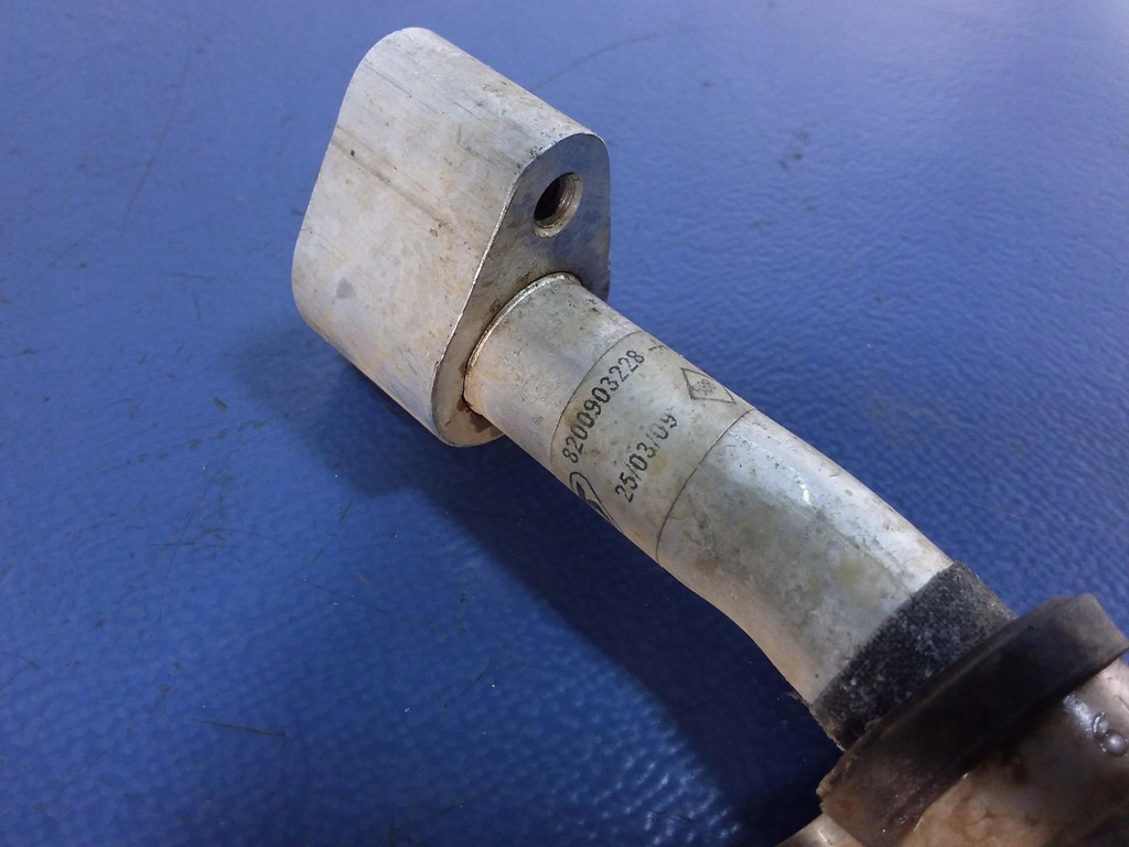 фото №5, Sandero i 1.2 16v шланг кондиционера 8200903228a