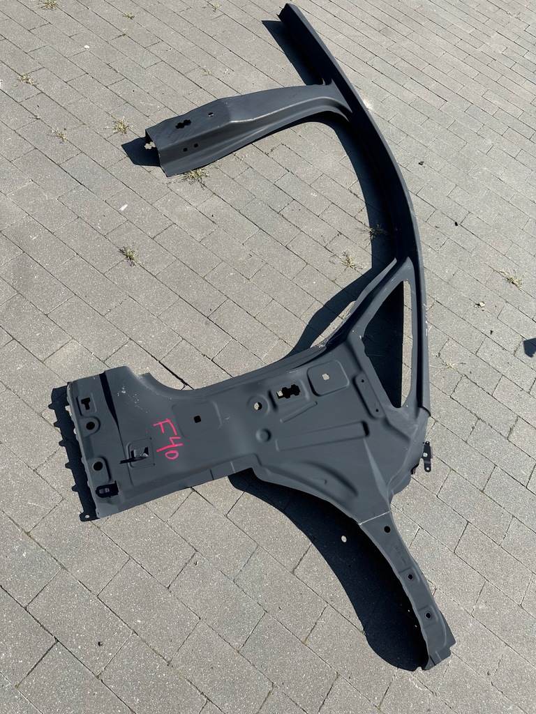 фото №1, Bmw 2 f40 блок двигателя порог правый