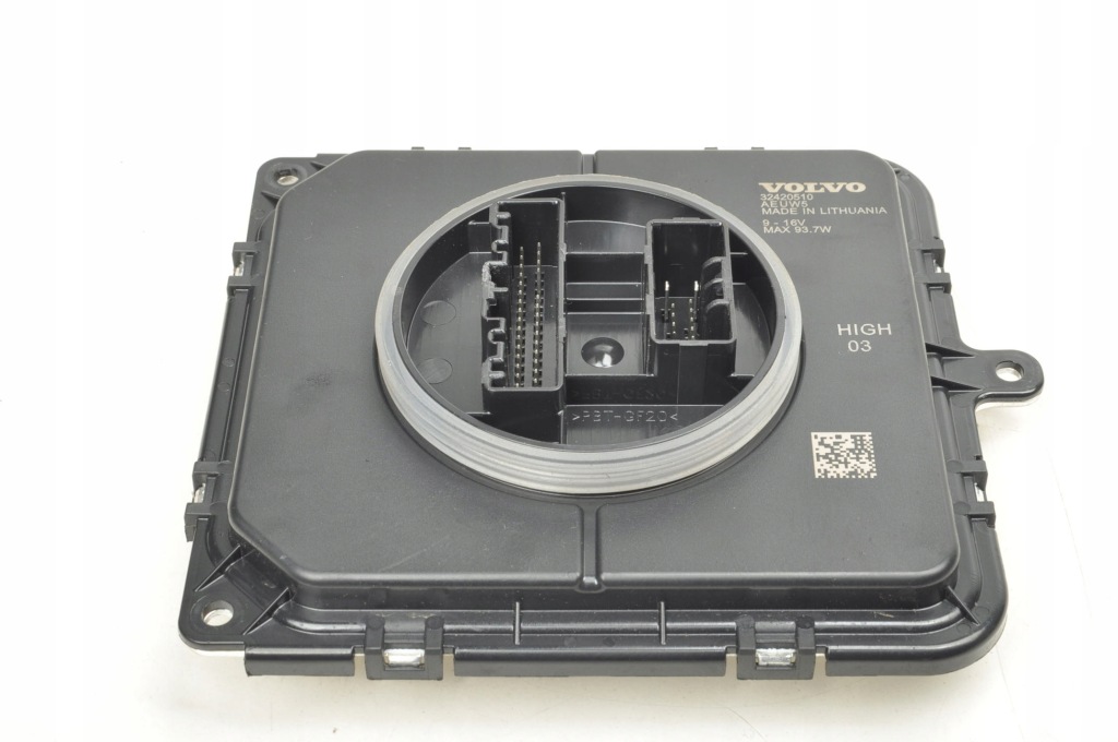 Купить Volvo xc60 2 2026 r модуль фонари led 32420510