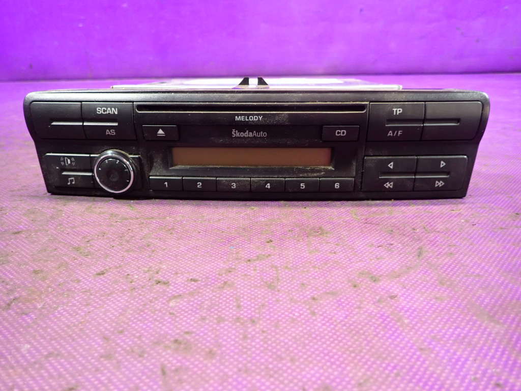 фото №1, Skoda octavia ii 04-08 радио cd 1z0035152c