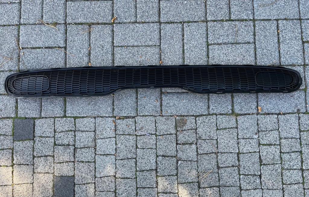 фото №1, Mini cooper r56 решётка молдинг бампера заднего