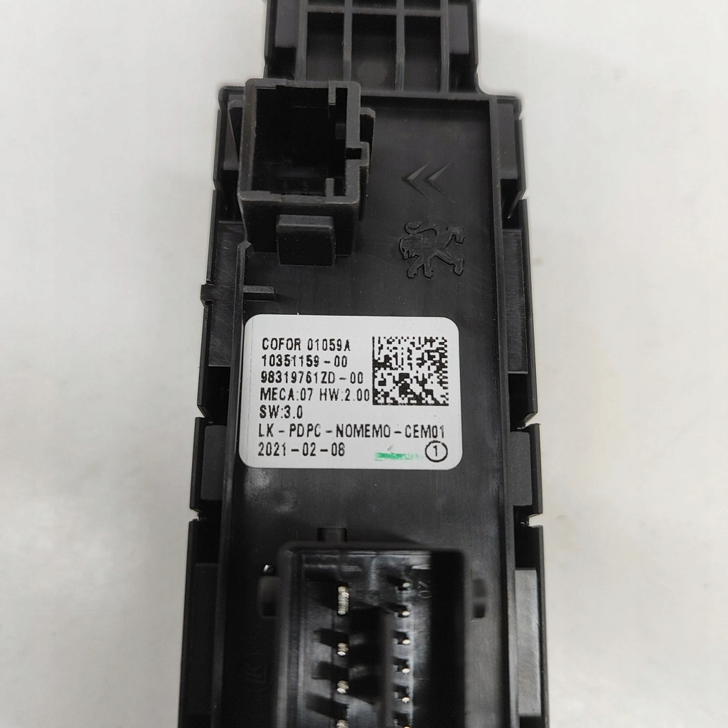 фото №8, Citroen c5 aircross 2021 перед сторона правая кнопки окон