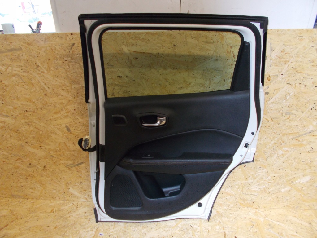 фото №2, Дверь задняя правое полный jeep compass
