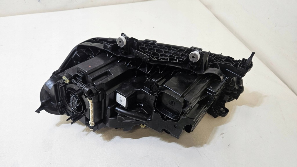 Купить Фара перед передняя правый  bmw x5 g05 x6 g06 рестайлинг  lci full led 5a8e106-01