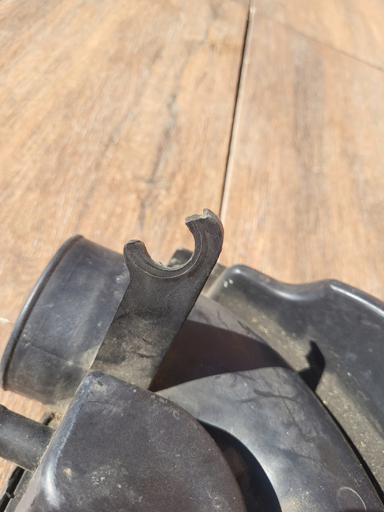 фото №8, Jeep cherokee kj 01-05r 3.7 резонатор повітря