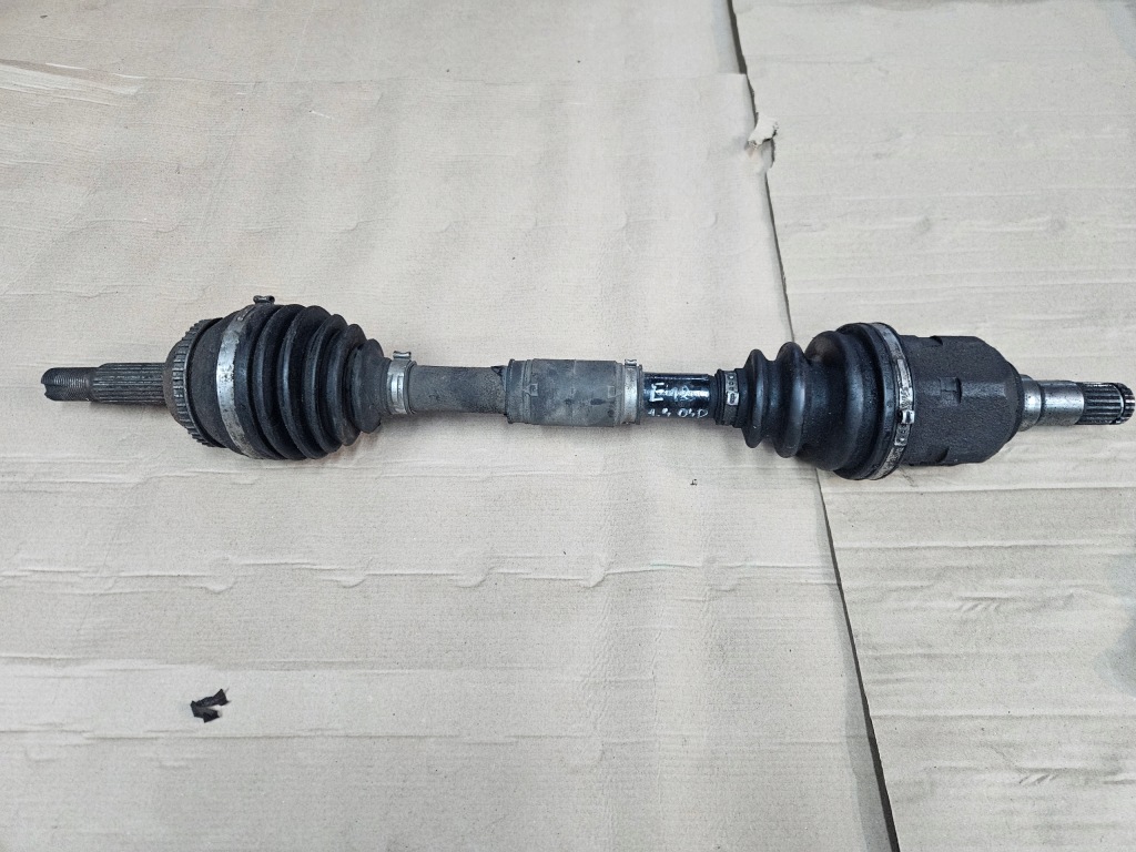 Купить Toyota corolla e12 04-06 1.4 d4d приводной вал левая