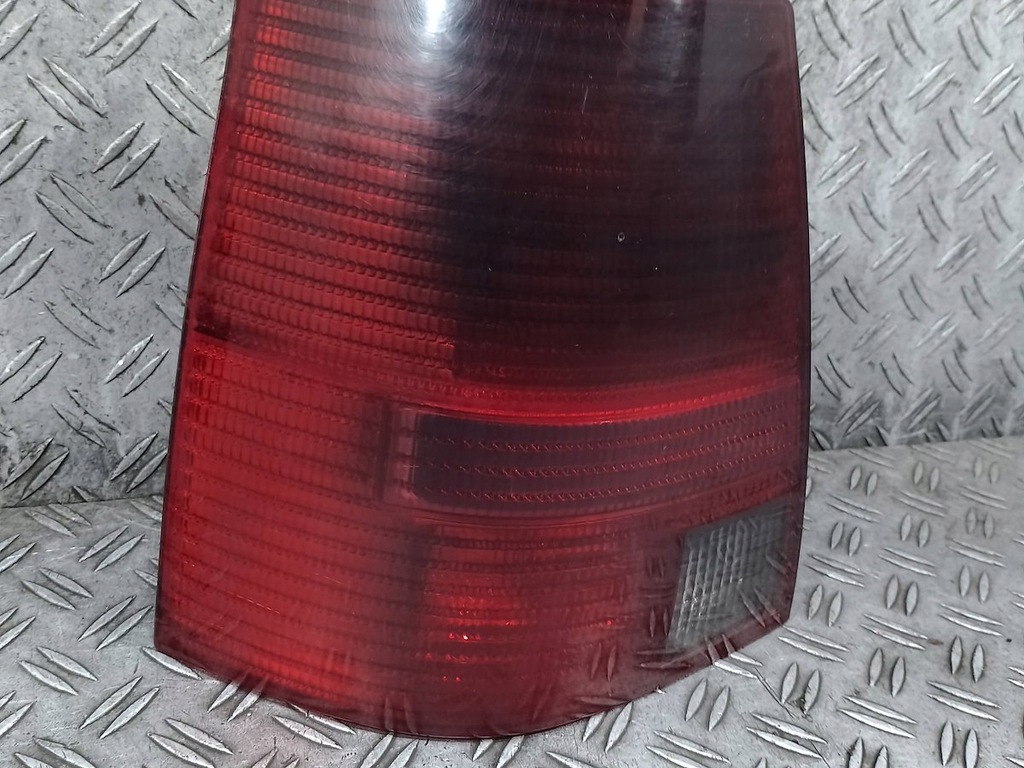 фото №8, Лампа задня ліва vw bora 1j9945075m kombi