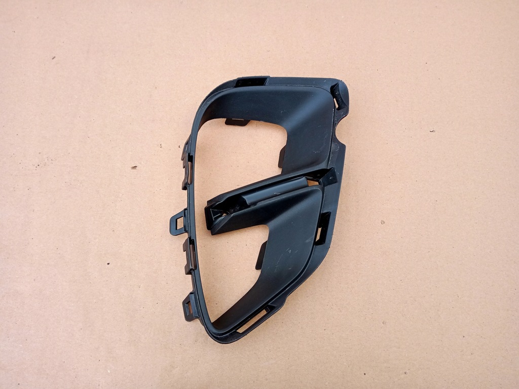 фото №1, Renault captur ii права решітка бампера перед 2019r-