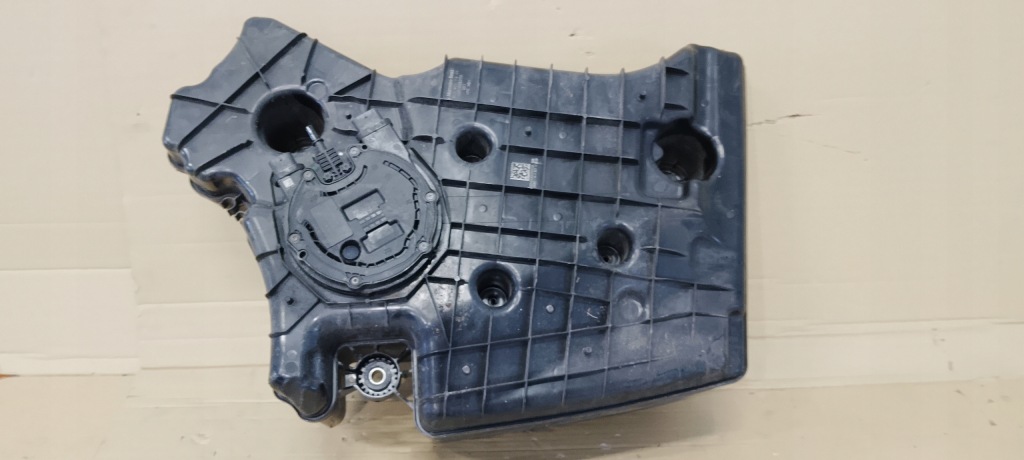 Бак adblue з насос mercedes e-klasa 213 a2476203301 a0994711200 оригінал Зі Шроту
