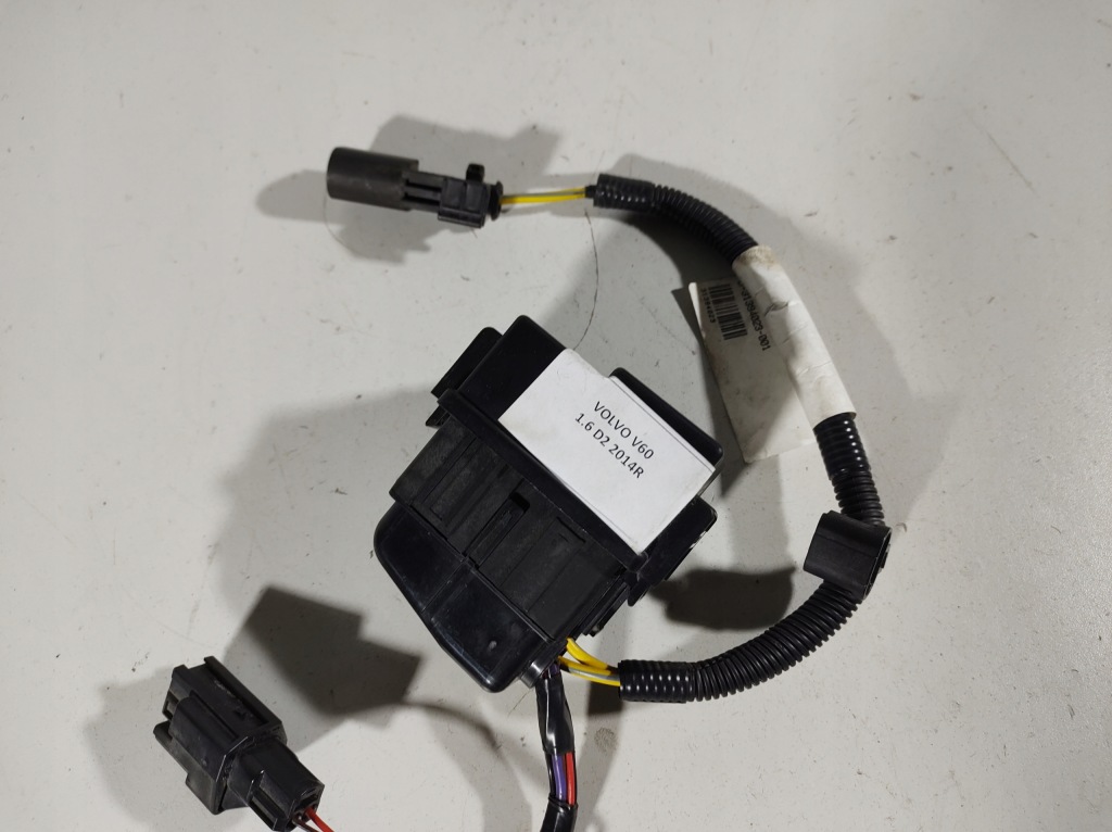 фото №3, Volvo v60 1.6 d2 13r- коробка предохранителей