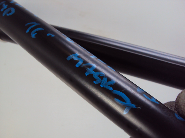 фото №3, Амортизатори капот renault megane iv hb 2016-