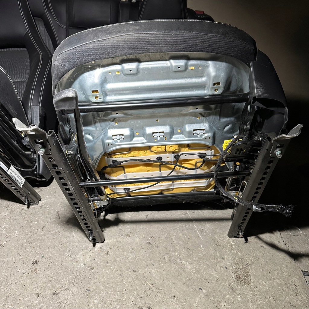 фото №6, Сидіння заднє сидіння комплект mercedes-benz cla