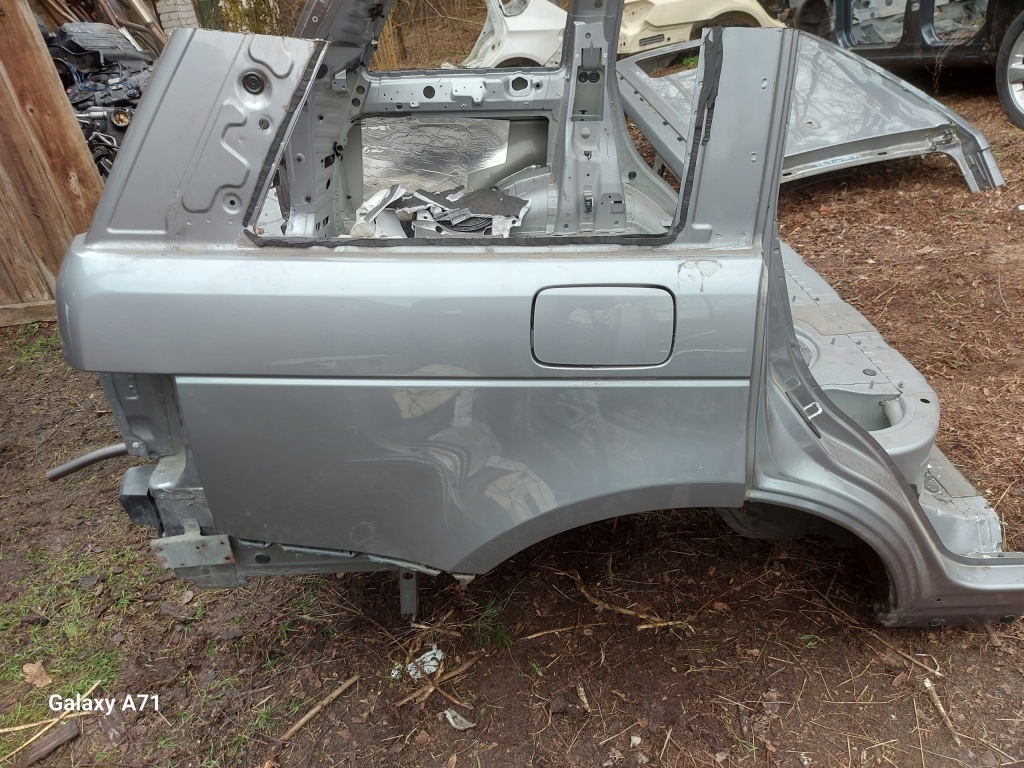 фото №1, Чверть крила правий задня range rover vogue iii l322