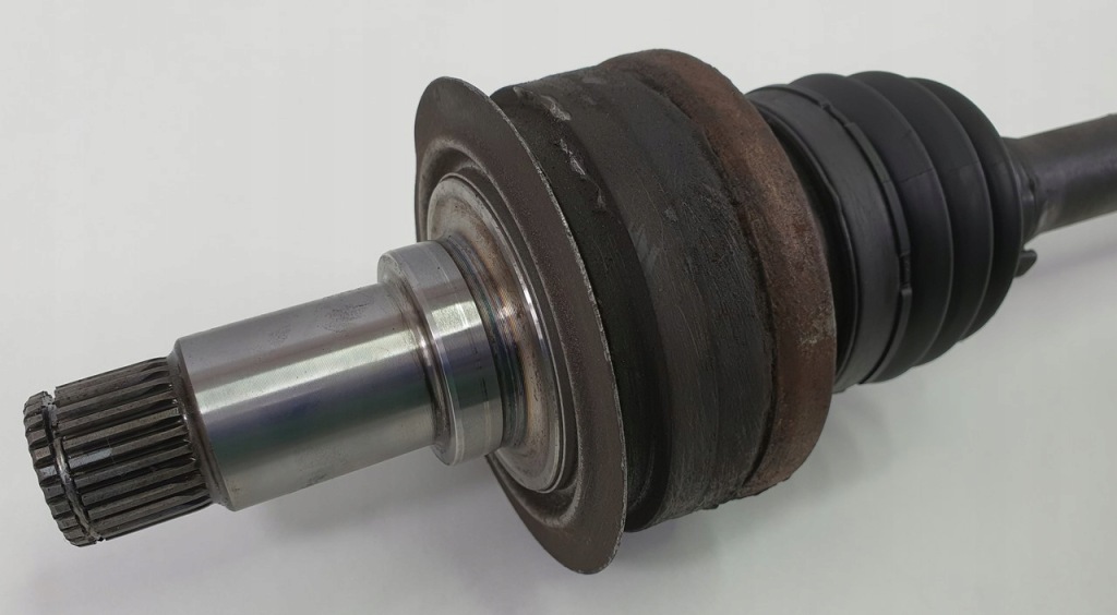 фото №2, Привідний вал лівий задня mercedes w203 2.5 v6