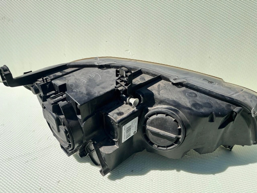 фото №16, Bmw x5 e70 2008 комплект лампа передніх dynamic bi ксенон